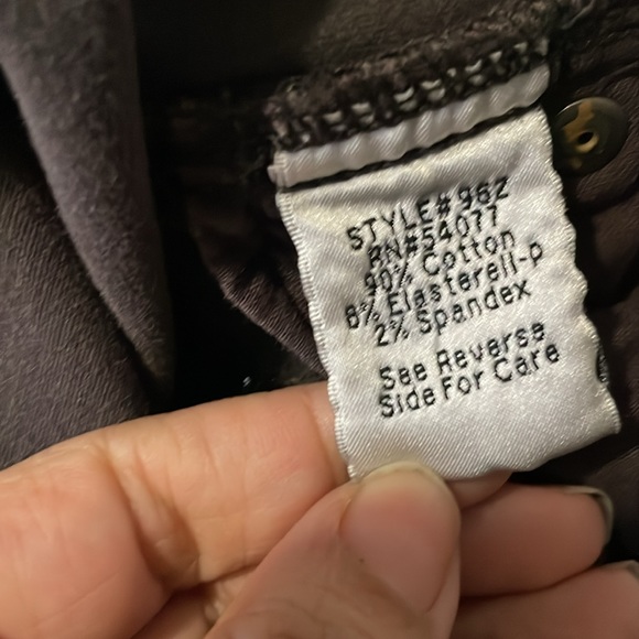 CAbi Women’s Brown Bittersweet Cargo Stretchy Skinny Leg Pants - Picture 10 of 11